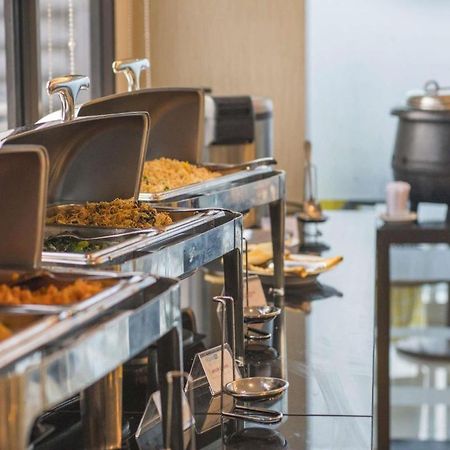 Hotel 88 Grogol By Wh جاكرتا المظهر الخارجي الصورة